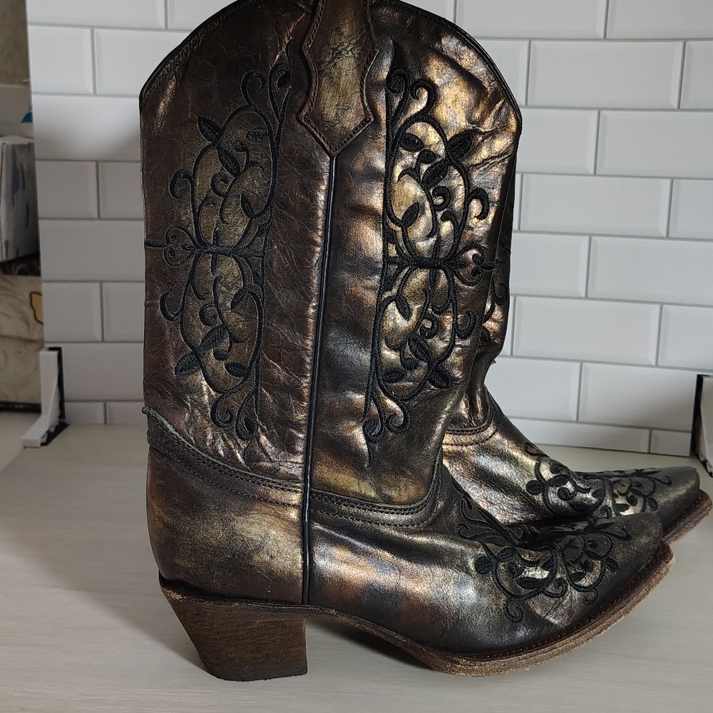 Corral Teens Size 5 Metallic Embroidered Western Boots